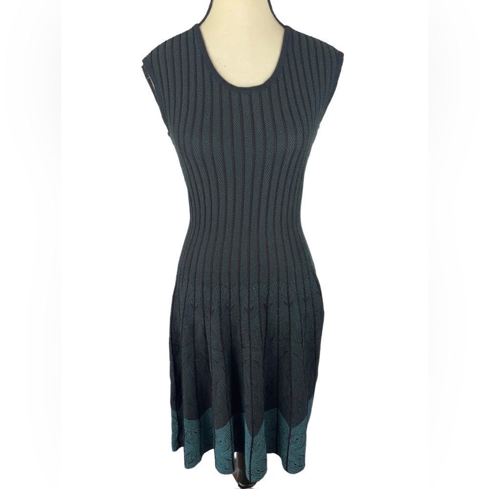 Nic + Zoe gray ribbed Sleeveless Fit & Flare knit Dress W teal hem detail ‎ Sz S